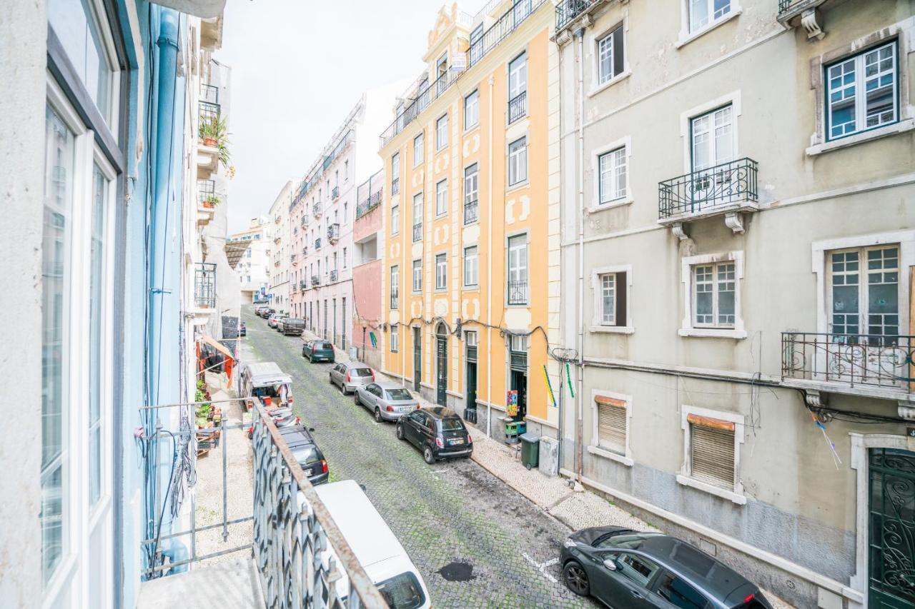 Estrela Neoclassical Apt- River View Apartment Lisbon